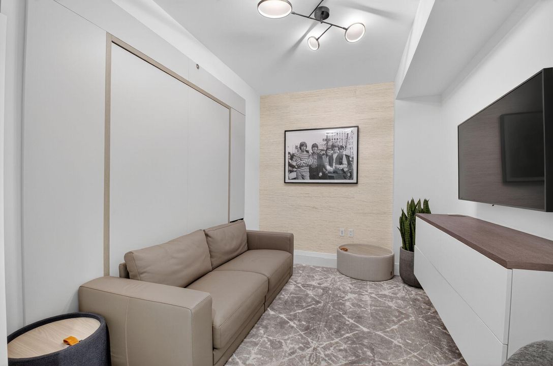 En Renta: $18,000 (2 camas, 3 baños, 1800 Pies cuadrados)