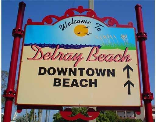 For Sale: $305,000 (2 beds, 2 baths, 1000 Square Feet)