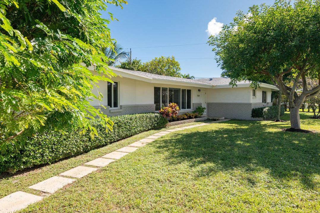 На продажу: $729,000 (2 спален, 2 ванн, 1509 Квадратных фут)