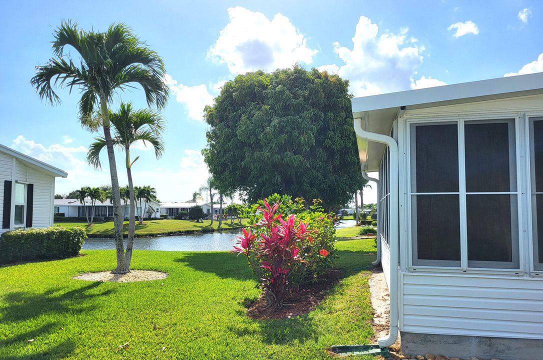 合同活跃: $219,900 (2 贝兹, 2 浴室, 1287 平方英尺)