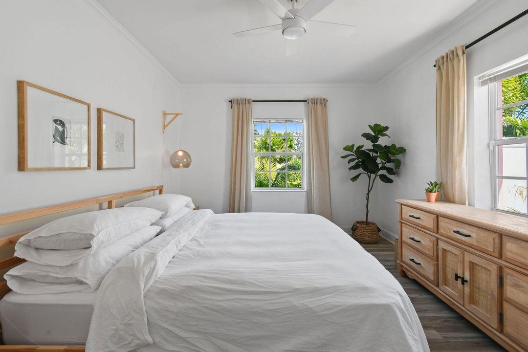 待售: $725,000 (2 贝兹, 2 浴室, 1160 平方英尺)