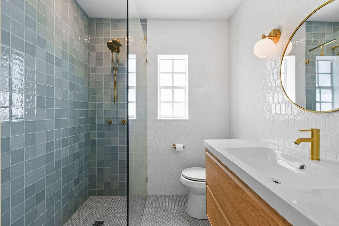 待售: $725,000 (2 贝兹, 2 浴室, 1160 平方英尺)