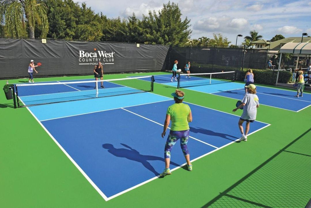 Active With Contract: $600,000 (2 beds, 2 baths, 1450 Square Feet)