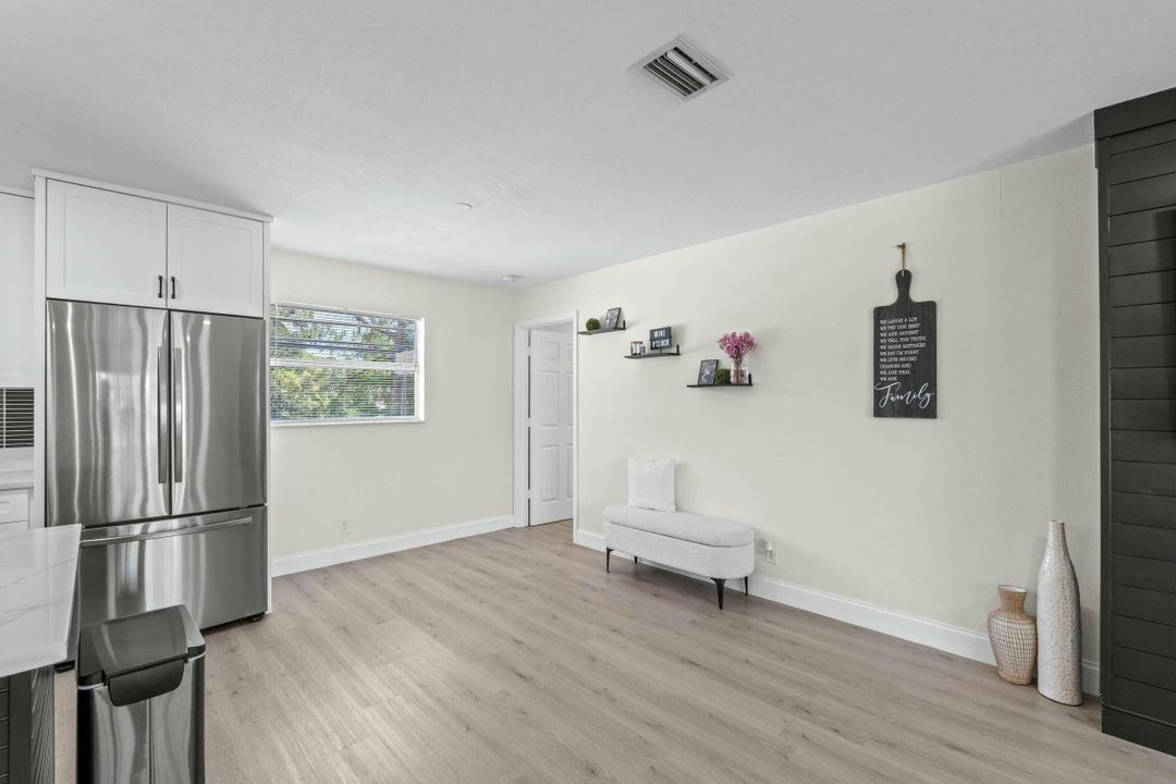 Active With Contract: $559,900 (3 beds, 2 baths, 1606 Square Feet)