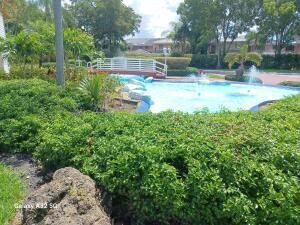 For Rent: $1,690 (1 beds, 1 baths, 802 Square Feet)