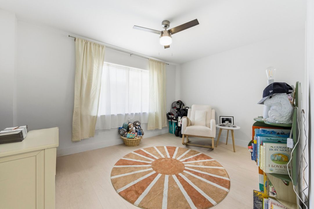 For Sale: $399,900 (2 beds, 2 baths, 1025 Square Feet)