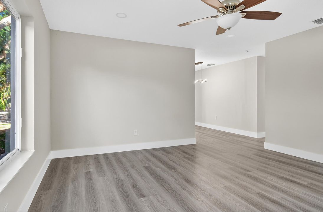 For Sale: $550,000 (4 beds, 3 baths, 1339 Square Feet)