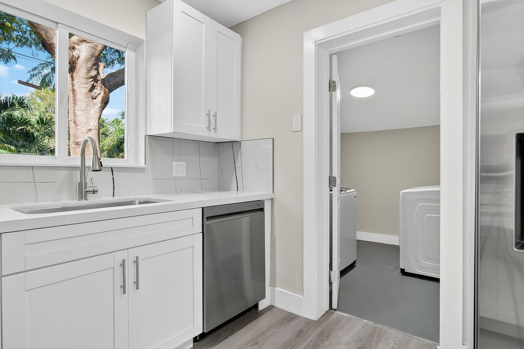 For Sale: $550,000 (4 beds, 3 baths, 1339 Square Feet)