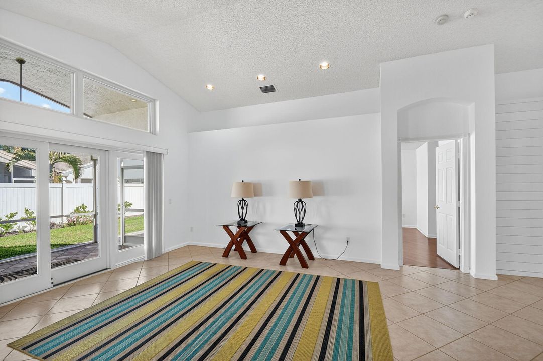 待售: $485,000 (3 贝兹, 2 浴室, 1817 平方英尺)