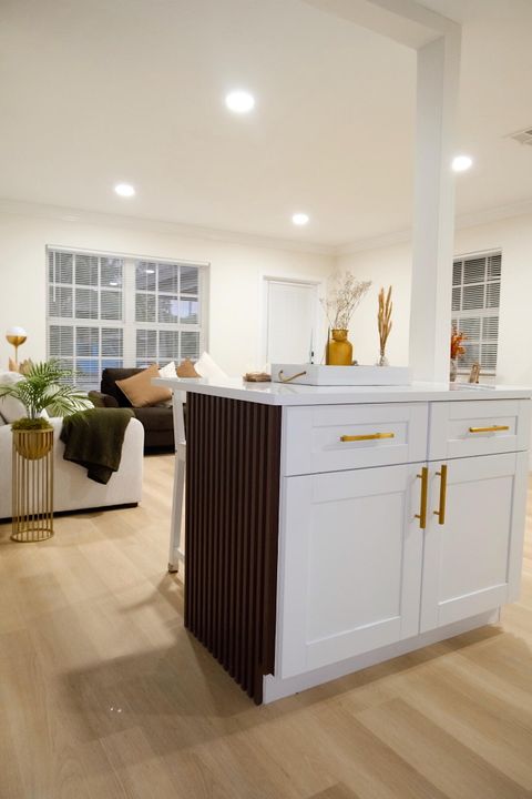 For Sale: $614,999 (3 beds, 2 baths, 1292 Square Feet)