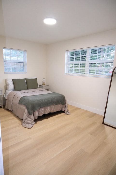 For Sale: $614,999 (3 beds, 2 baths, 1292 Square Feet)