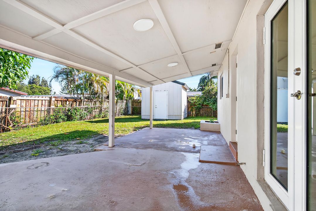 For Sale: $550,000 (4 beds, 3 baths, 1339 Square Feet)