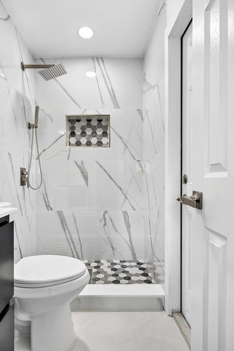 For Sale: $550,000 (4 beds, 3 baths, 1339 Square Feet)