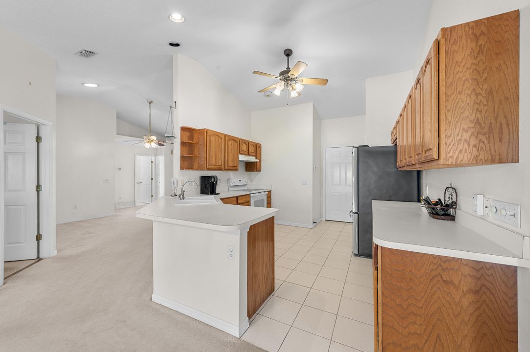 待售: $435,000 (3 贝兹, 2 浴室, 1996 平方英尺)