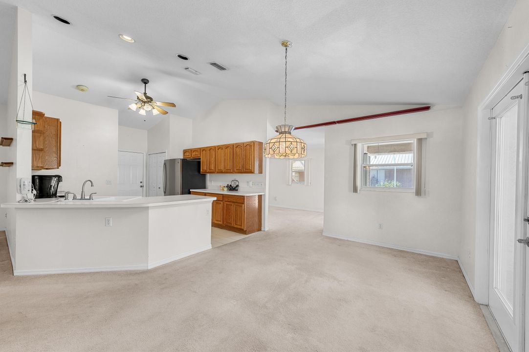 待售: $435,000 (3 贝兹, 2 浴室, 1996 平方英尺)