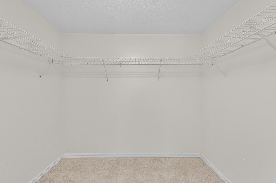 待售: $435,000 (3 贝兹, 2 浴室, 1996 平方英尺)