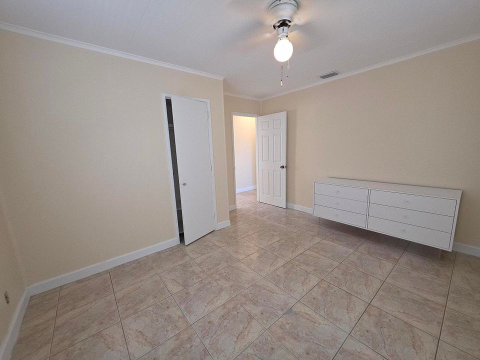 For Sale: $349,000 (3 beds, 1 baths, 850 Square Feet)