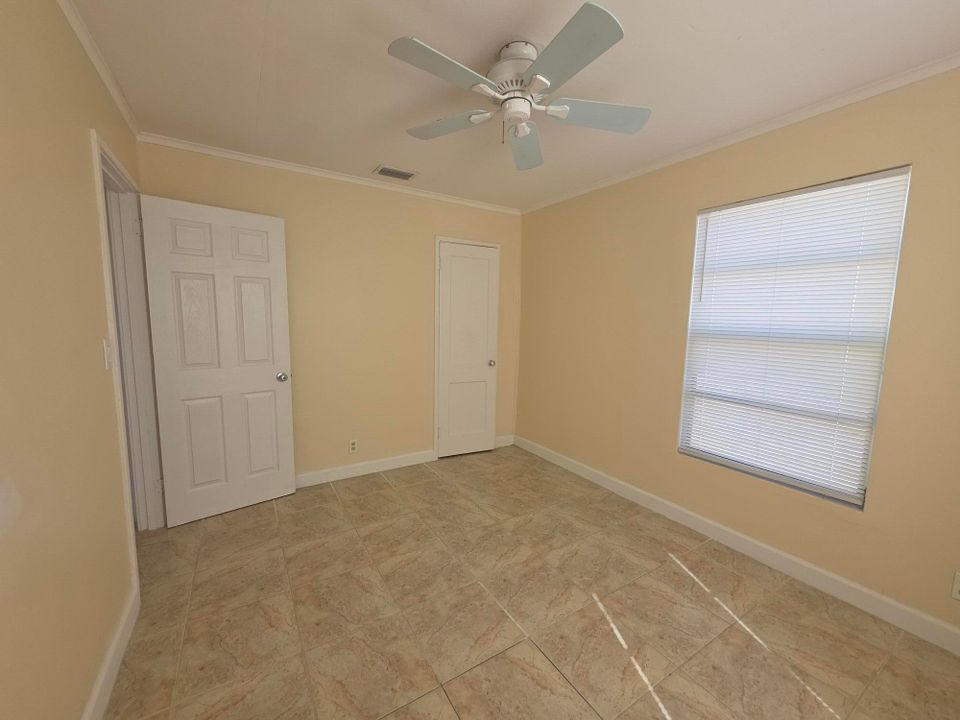 For Sale: $349,000 (3 beds, 1 baths, 850 Square Feet)