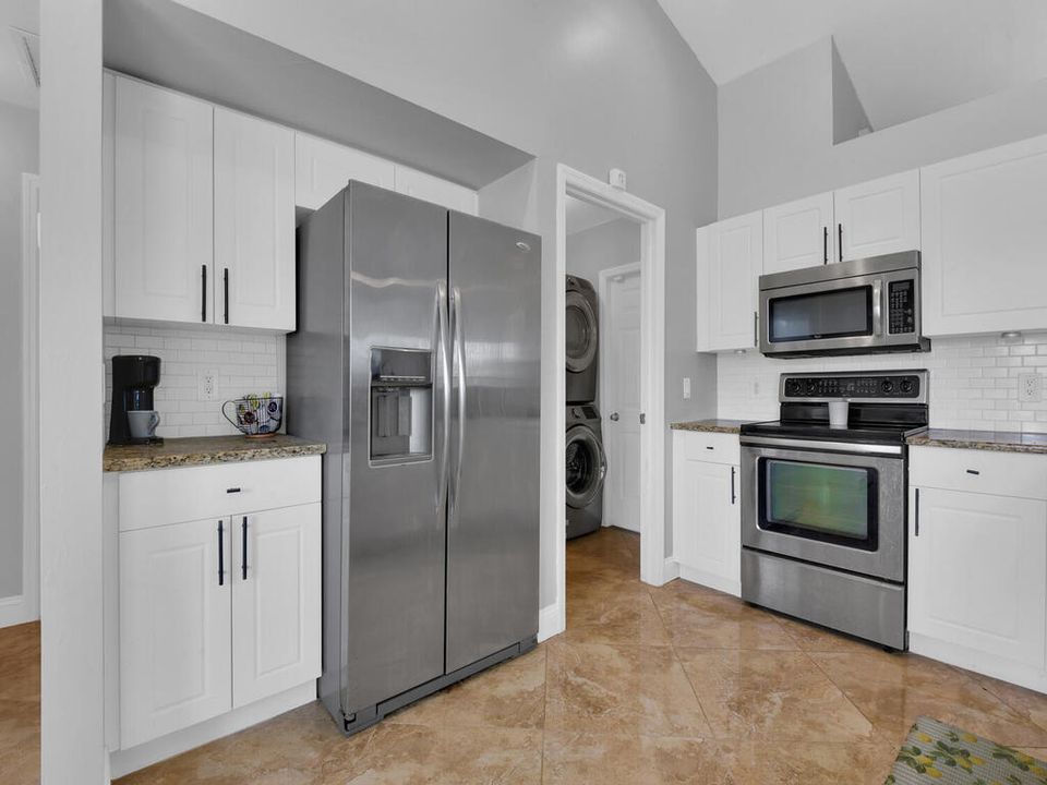 待售: $347,000 (3 贝兹, 2 浴室, 1589 平方英尺)