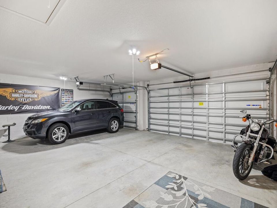 For Sale: $419,000 (4 beds, 2 baths, 2002 Square Feet)