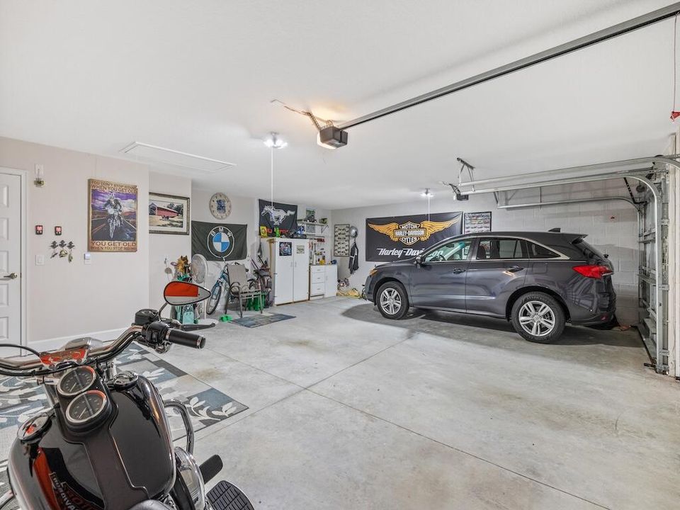 For Sale: $419,000 (4 beds, 2 baths, 2002 Square Feet)