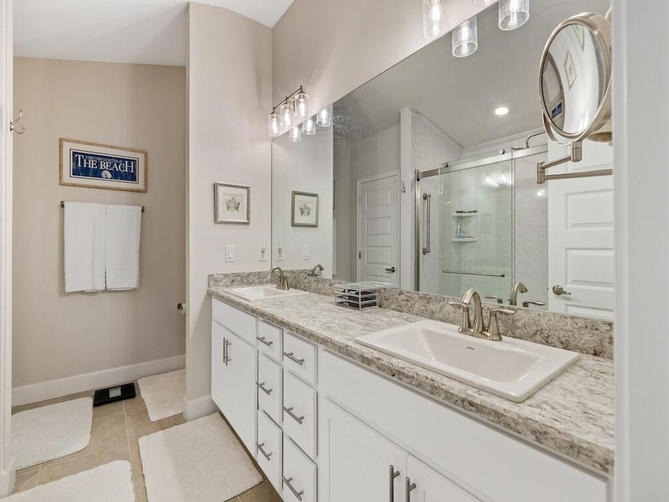 For Sale: $419,000 (4 beds, 2 baths, 2002 Square Feet)