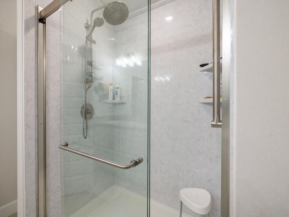 For Sale: $419,000 (4 beds, 2 baths, 2002 Square Feet)