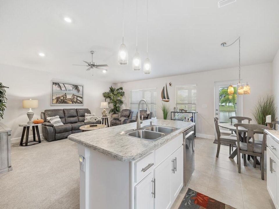 For Sale: $419,000 (4 beds, 2 baths, 2002 Square Feet)