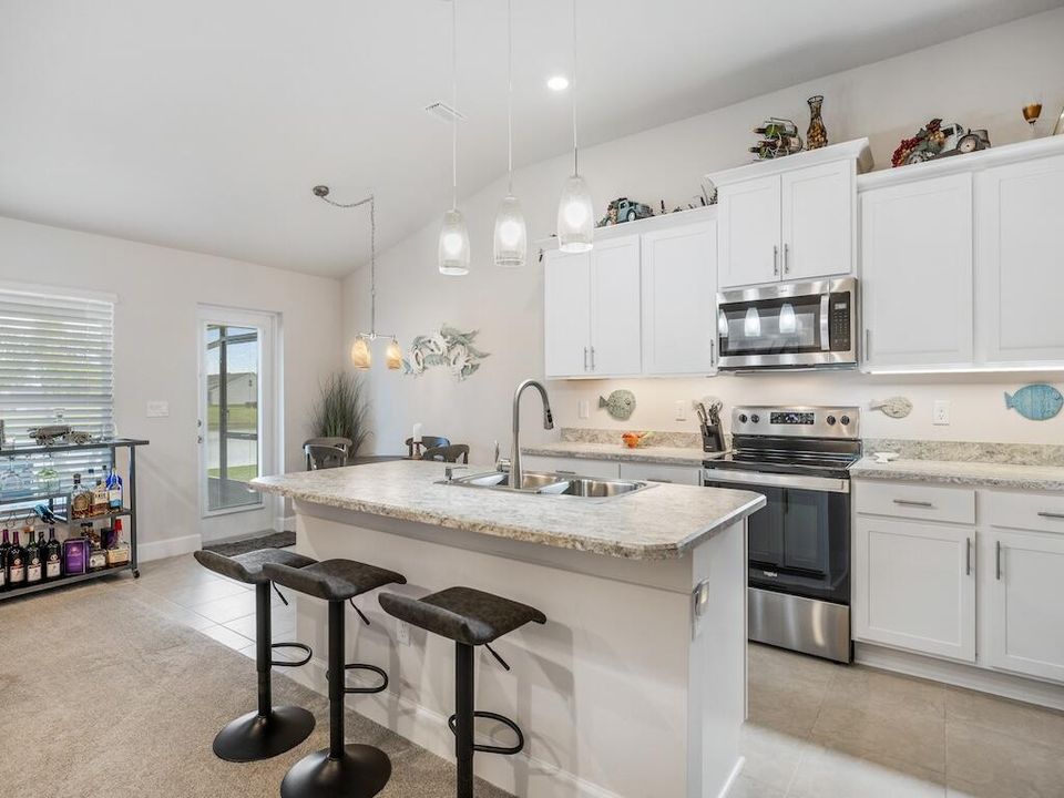 For Sale: $419,000 (4 beds, 2 baths, 2002 Square Feet)