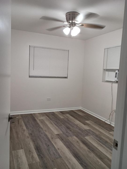 出租: $2,500 (3 贝兹, 2 浴室, 1410 平方英尺)