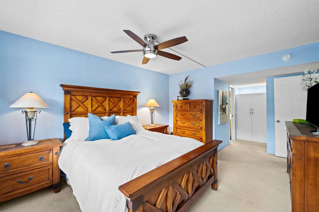 For Sale: $260,000 (2 beds, 2 baths, 1064 Square Feet)