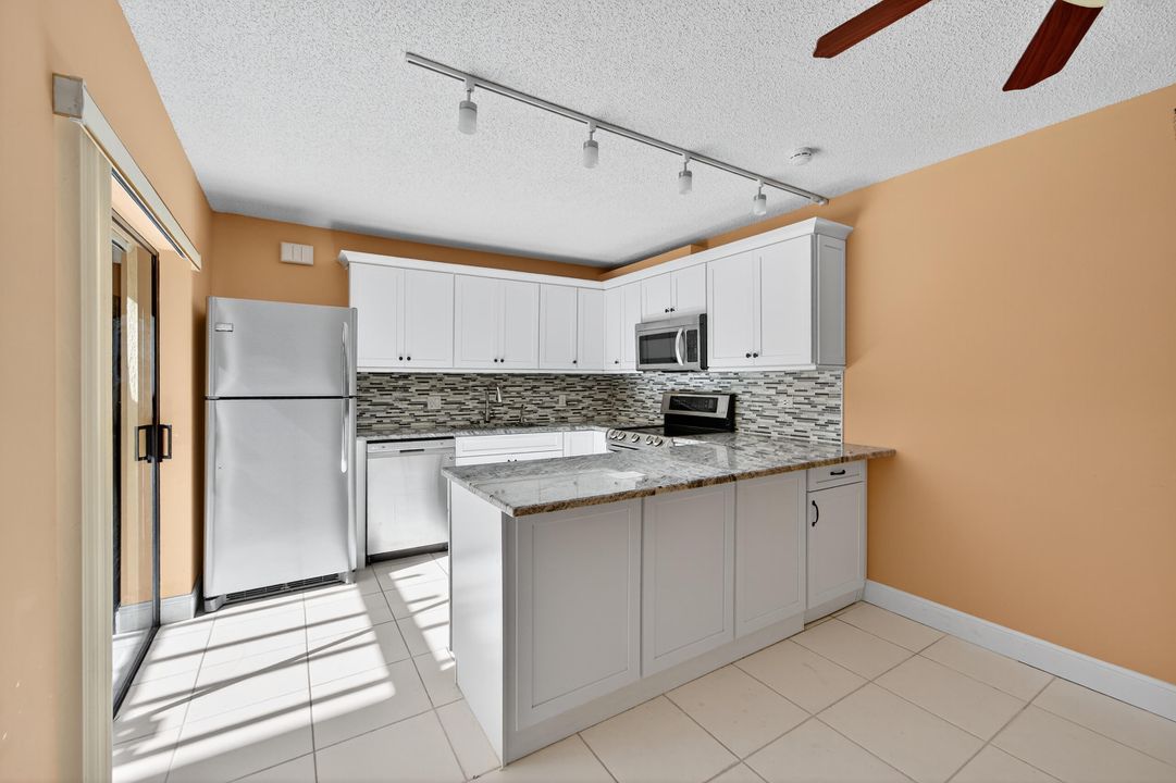 En Venta: $375,000 (2 camas, 2 baños, 1488 Pies cuadrados)