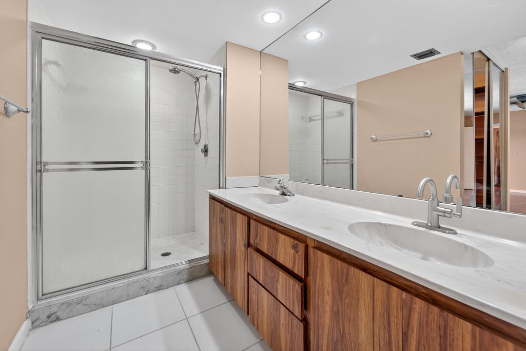 En Venta: $375,000 (2 camas, 2 baños, 1488 Pies cuadrados)