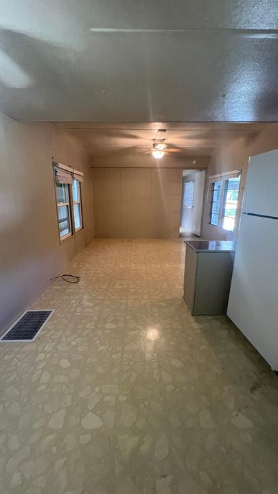 For Rent: $1,600 (2 beds, 1 baths, 672 Square Feet)