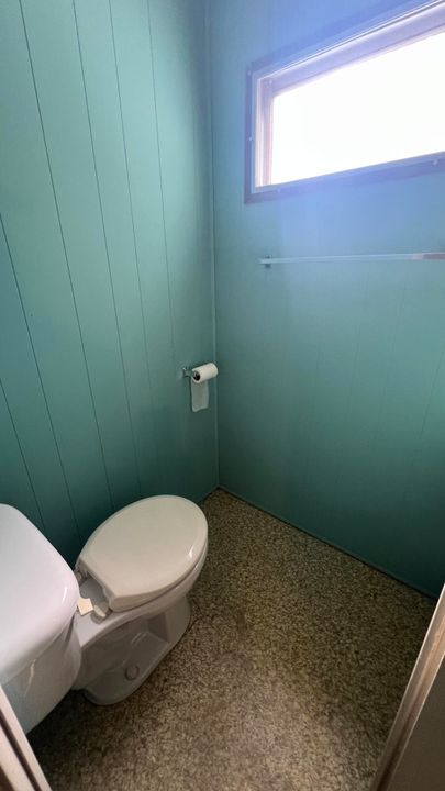 For Rent: $1,600 (2 beds, 1 baths, 672 Square Feet)