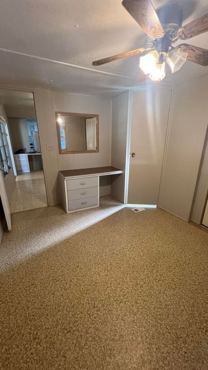 For Rent: $1,600 (2 beds, 1 baths, 672 Square Feet)