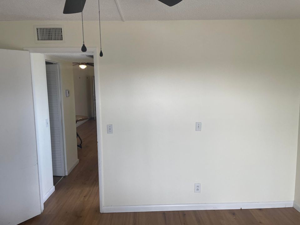 For Rent: $1,400 (1 beds, 1 baths, 650 Square Feet)