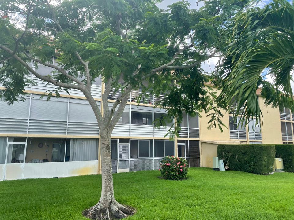 For Rent: $1,400 (1 beds, 1 baths, 650 Square Feet)