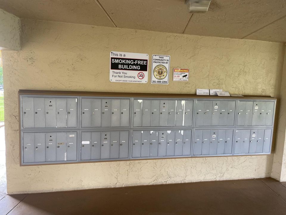 For Rent: $1,400 (1 beds, 1 baths, 650 Square Feet)