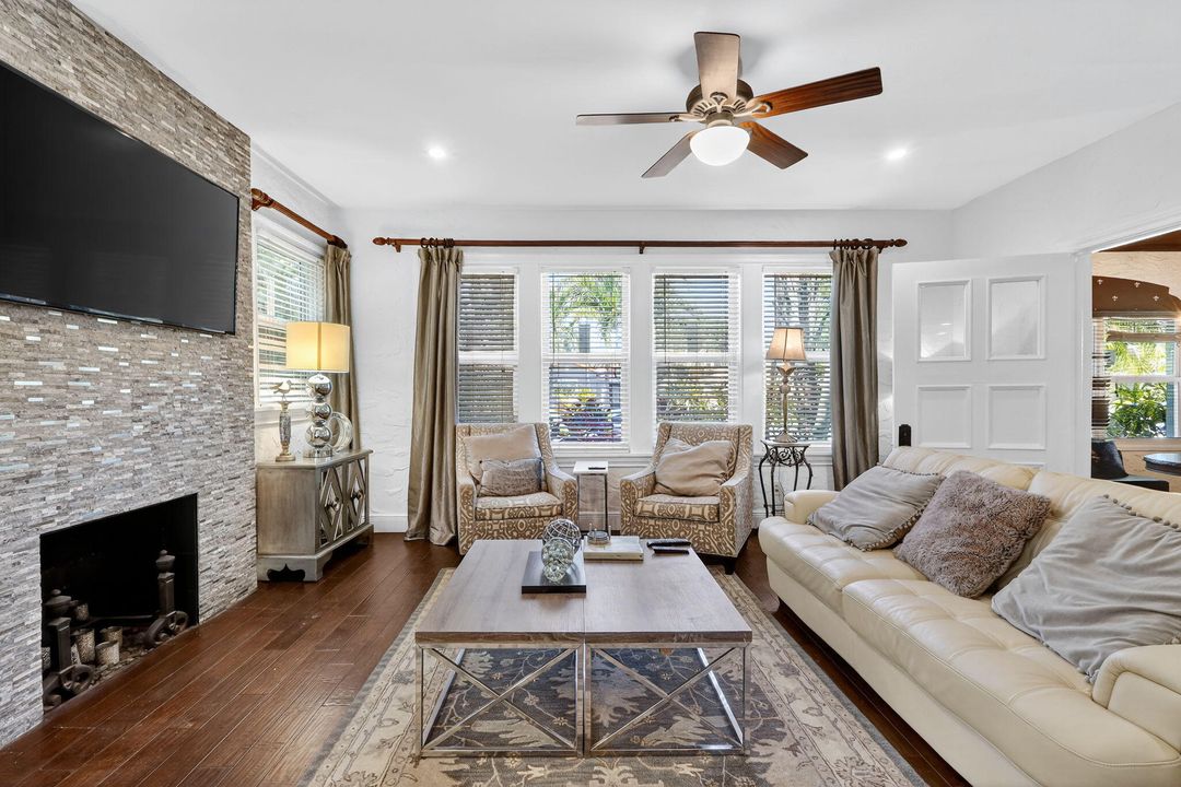 For Sale: $2,199,000 (7 beds, 7 baths, 4209 Square Feet)