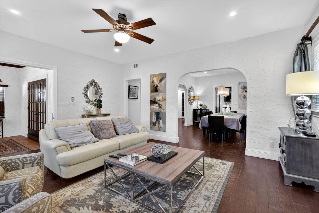 For Sale: $2,199,000 (7 beds, 7 baths, 4209 Square Feet)