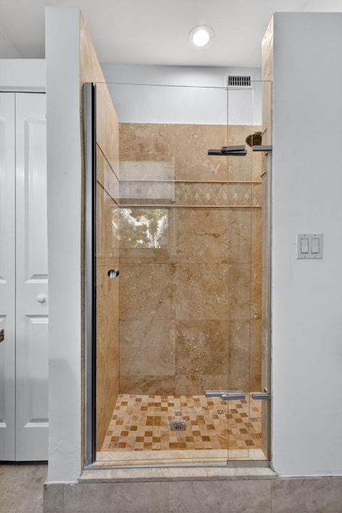 For Sale: $2,199,000 (7 beds, 7 baths, 4209 Square Feet)