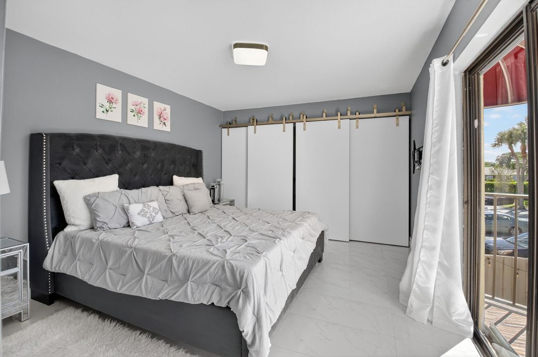 Active With Contract: $2,700 (3 beds, 3 baths, 1326 Square Feet)