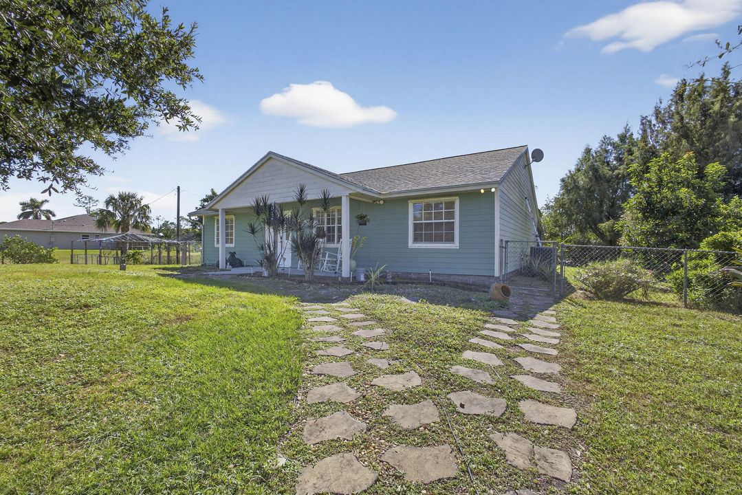 For Sale: $599,000 (4 beds, 2 baths, 1665 Square Feet)