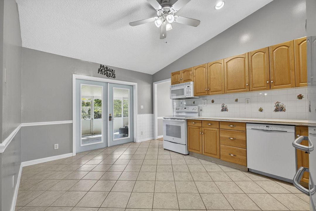 For Sale: $599,000 (4 beds, 2 baths, 1665 Square Feet)