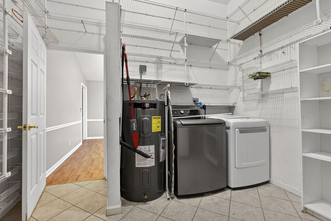 For Sale: $599,000 (4 beds, 2 baths, 1665 Square Feet)