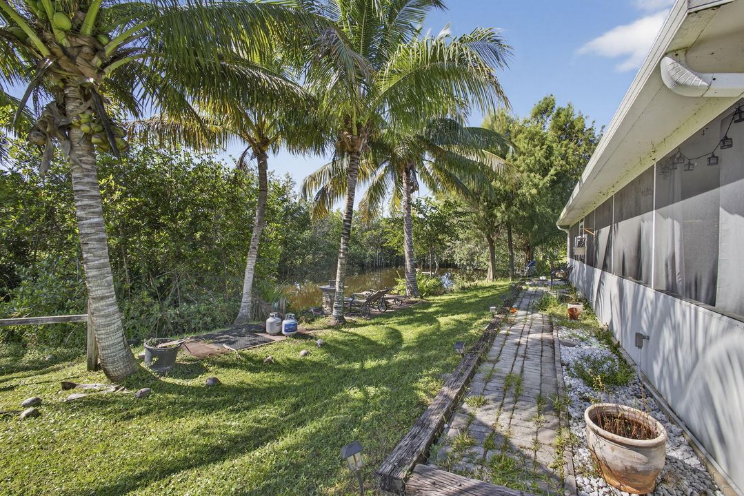 For Sale: $599,000 (4 beds, 2 baths, 1665 Square Feet)