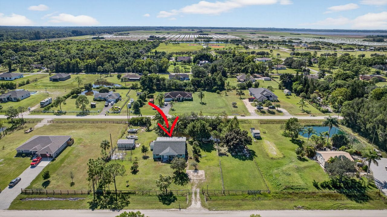 For Sale: $599,000 (4 beds, 2 baths, 1665 Square Feet)