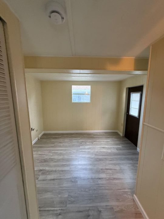 For Sale: $89,900 (2 beds, 2 baths, 12431 Square Feet)