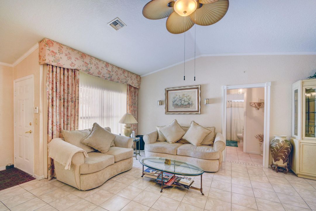 Active With Contract: $420,000 (3 beds, 2 baths, 1572 Square Feet)